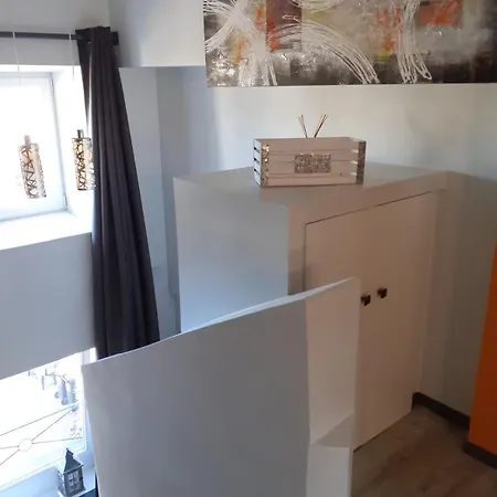 Isabelle's Charming Roof! Lägenhet Beaune (Cote d'Or)