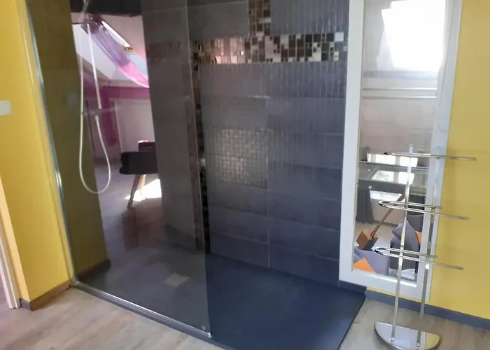 Isabelle's Charming Roof! Appartement