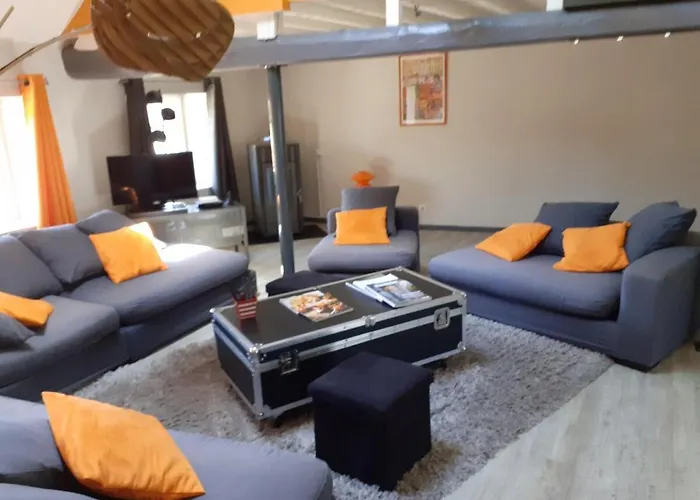 Apartment Isabelle's Charming Roof! *