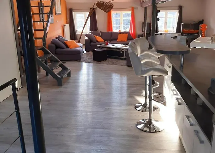 Apartment Isabelle's Charming Roof! *